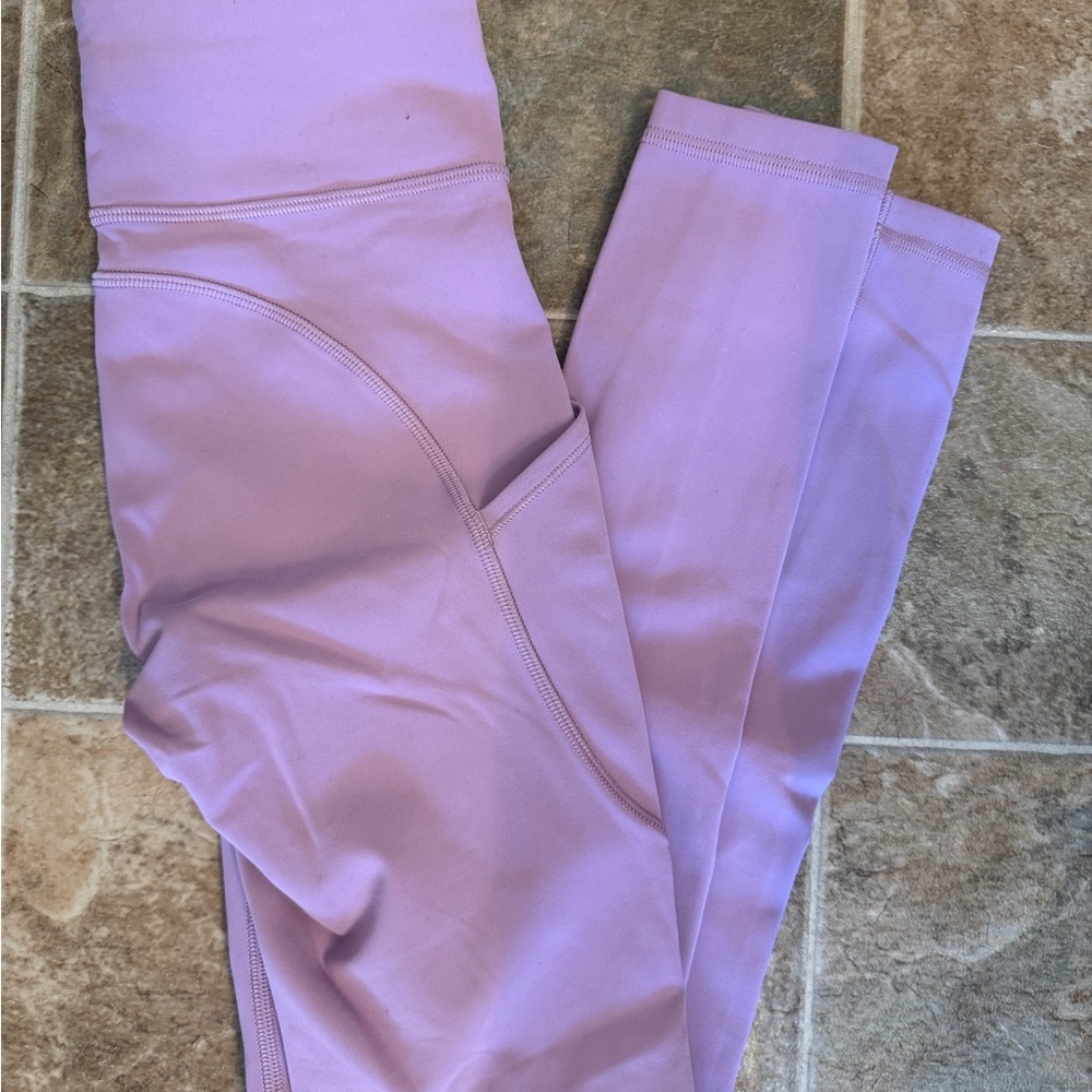 Lululemon purple/pink leggings with pockets - Picture 3 of 5